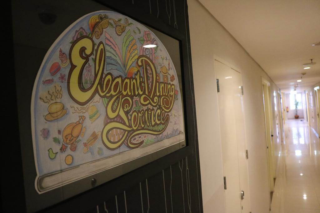 Bekizaar Hotel Surabaya Exterior photo